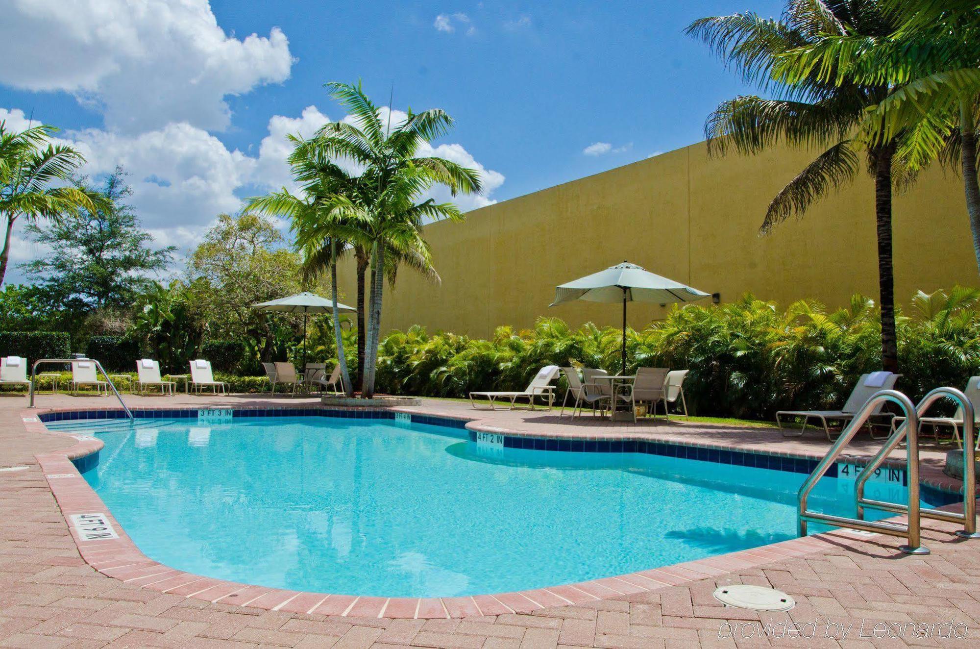 Western Miami-doral/dolphin Mall Sweetwater